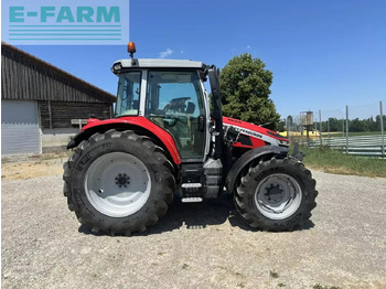 Трактор MASSEY FERGUSON 100 series