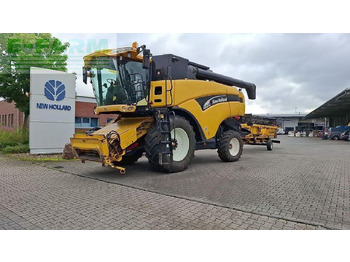 Зерноуборочный комбайн NEW HOLLAND CX series