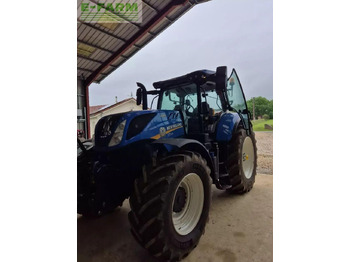 Трактор NEW HOLLAND T7.245