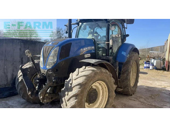Трактор NEW HOLLAND T7.200