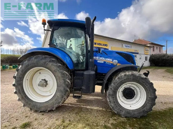 Трактор New Holland t7.210 pc classic: фото 5