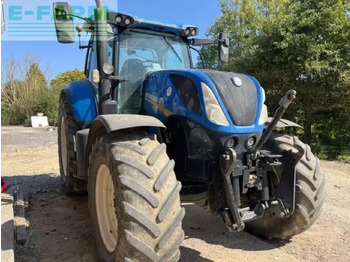 Трактор NEW HOLLAND T7.230