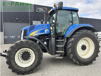 Трактор NEW HOLLAND T8000