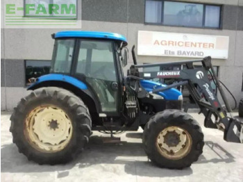 Трактор NEW HOLLAND