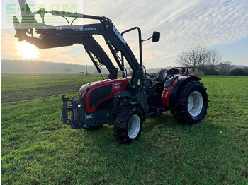 Трактор VALTRA