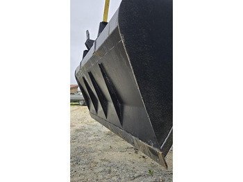 Новый Ковш Volumenschaufel 240 cm passend zu Bobcat Teleskoplader Aufnahme: фото 2
