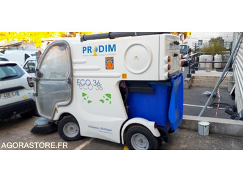 Подметально-уборочная машина