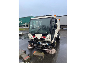 Подметально-уборочная машина SCARAB