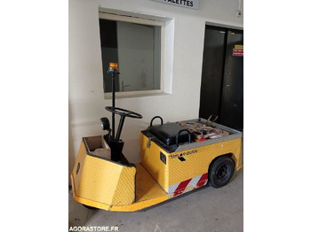 Складской тягач