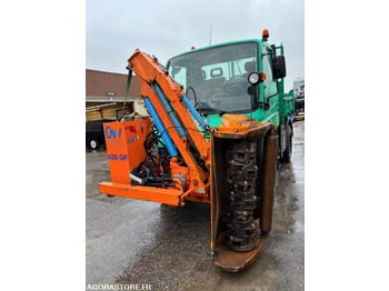 Грузовик MERCEDES UNIMOG U300C VERSION COMMUNALE 2003 38210 KM + EPAREUSE CMV 450GP: фото 2