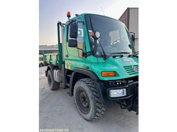 Грузовик MERCEDES UNIMOG U300C VERSION COMMUNALE 2003 38210 KM + EPAREUSE CMV 450GP: фото 4