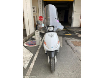 Мотоцикл Piaggio ZIP: фото 1