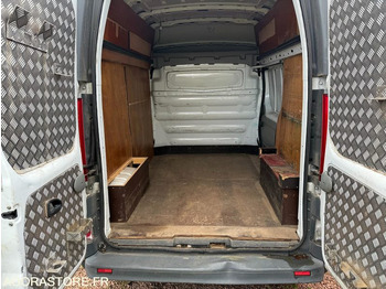 Цельнометаллический фургон RENAULT TRAFIC 2.0 DCI 115 CH L1H2 - 233176 - 2011: фото 5