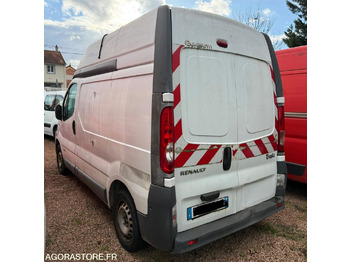 Цельнометаллический фургон RENAULT TRAFIC 2.0 DCI 115 CH L1H2 - 233176 - 2011: фото 4