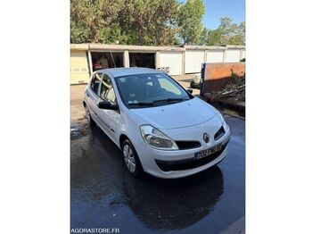 Хэтчбек RENAULT