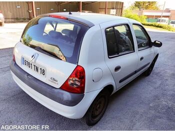 Хэтчбек RENAULT