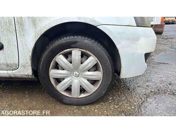 Хэтчбек Renault CLIO: фото 3