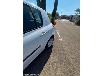 Хэтчбек Renault CLIO: фото 5 Хэтчбек Renault CLIO: фото 5