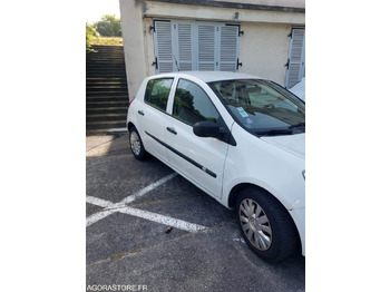 Легковой автомобиль RENAULT