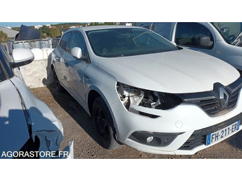 Легковой автомобиль RENAULT