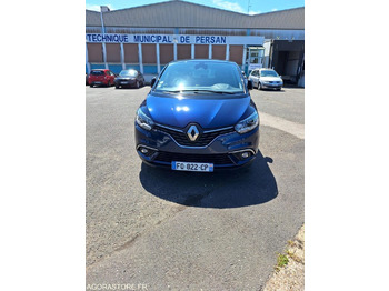 Легковой автомобиль RENAULT