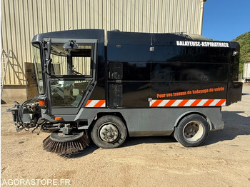 Подметально-уборочная машина balayeuse aspiratrice MATHIEUX C 560-2003-6077 Heures: фото 2