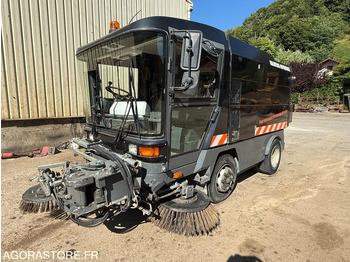 : фото в шапке страницы