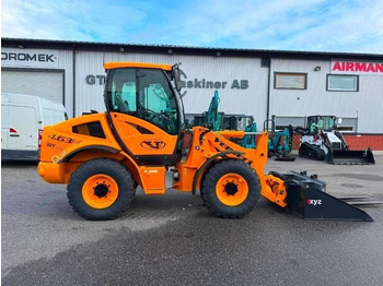 Колёсный погрузчик