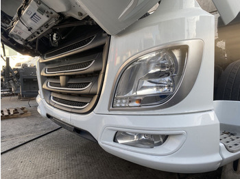 Бампер для Грузовиков DAF XF 106: фото 3