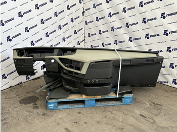 Кабина и интерьер VOLVO