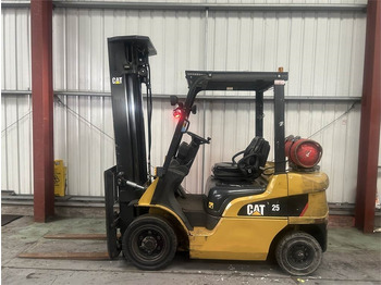 Газовый погрузчик CATERPILLAR GP
