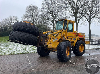 Колёсный погрузчик