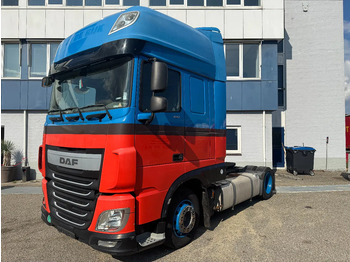 Тягач DAF XF 440