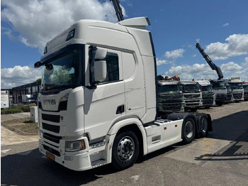 Тягач SCANIA R 520