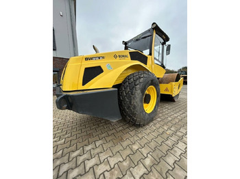 Компактор Bomag BW 211 D-5: фото 2 Компактор Bomag BW 211 D-5: фото 2