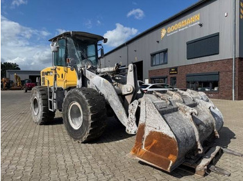 Колёсный погрузчик KOMATSU WA250