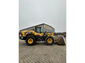 Колёсный погрузчик KOMATSU WA320