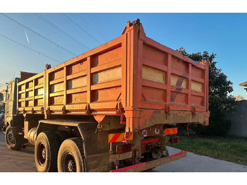 Самосвал Renault R420 3 assi ribaltabile: фото 3 Самосвал Renault R420 3 assi ribaltabile: фото 3