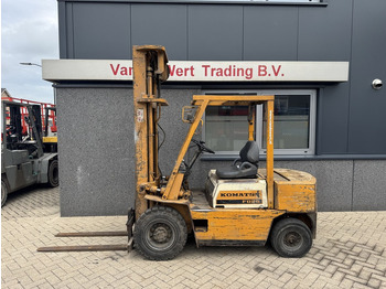 Дизельный погрузчик KOMATSU