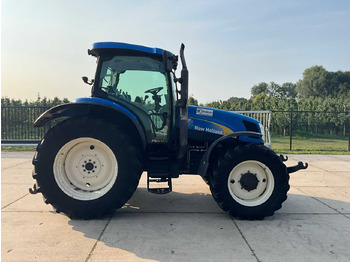Трактор New Holland T6070: фото 4