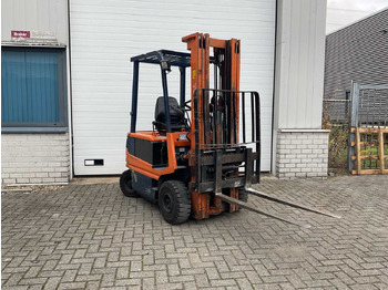 Вилочный погрузчик TOYOTA