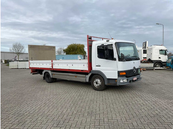 Грузовик MERCEDES-BENZ