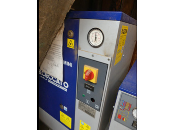 Воздушный компрессор Compresseur avec assécheur CECCATO CSM 7.50 X 200L: фото 3
