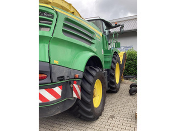 Кормоуборочный комбайн John Deere 8300: фото 4 Кормоуборочный комбайн John Deere 8300: фото 4