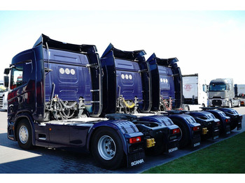 Тягач Scania R 450 / RETARDER / NISKA KABINA / PO KONTRAKCIE SERWISOWYM: фото 4 Тягач Scania R 450 / RETARDER / NISKA KABINA / PO KONTRAKCIE SERWISOWYM: фото 4