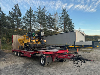 Асфальтоукладчик CATERPILLAR AP300