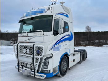 Тягач Volvo FH16 750: фото 1