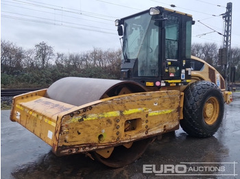 Каток CATERPILLAR