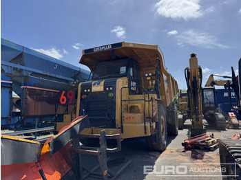 Карьерный самосвал CATERPILLAR 772