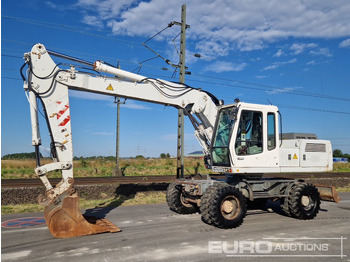 Колёсный экскаватор LIEBHERR A 924
